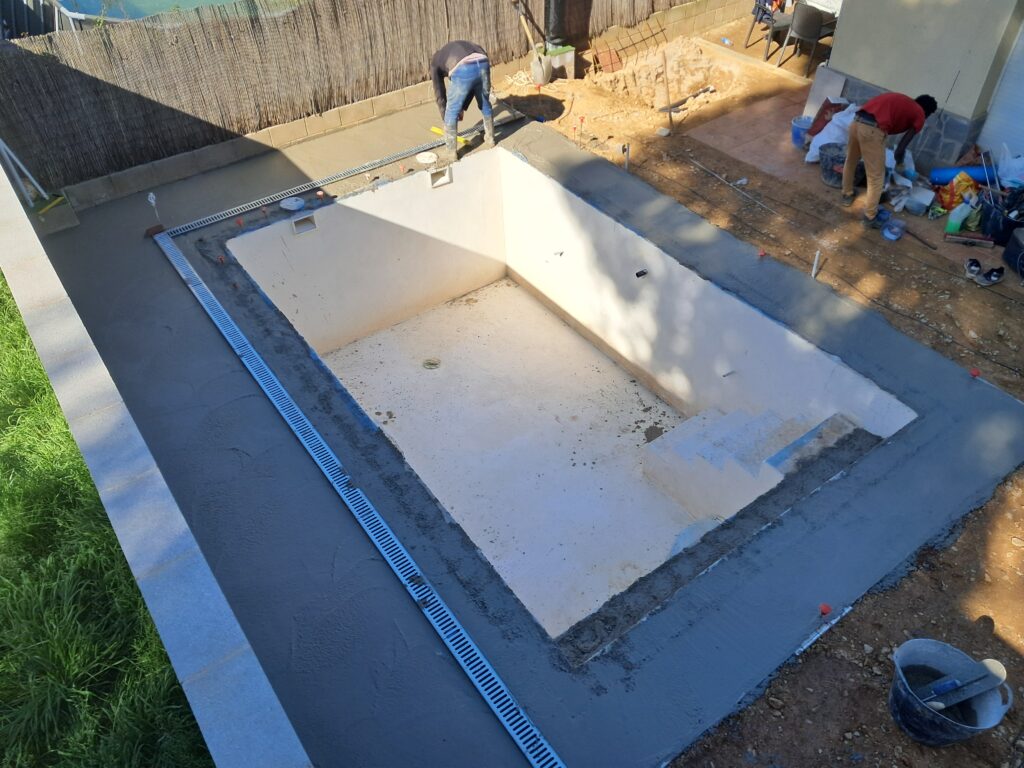 Todas nuestras piscinas son con los mejores materiales y acabados